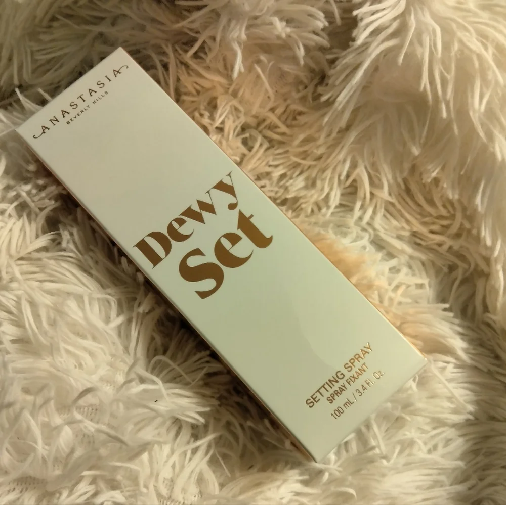 🆕️ABH Dewy Set Spray